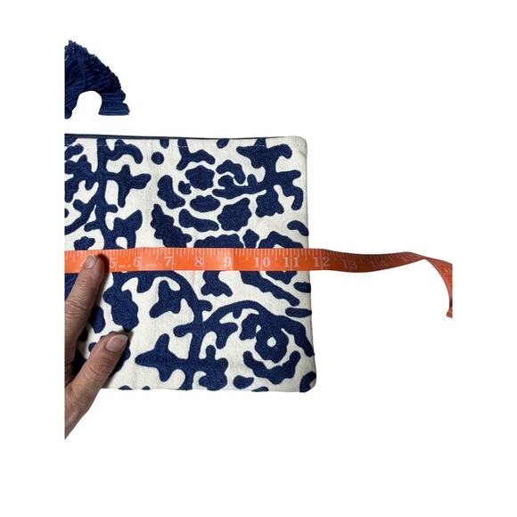 Two’s Company Blue White Cotton Tassel Pouch Bag Embroidered 11.5x8 - Picture 4 of 7